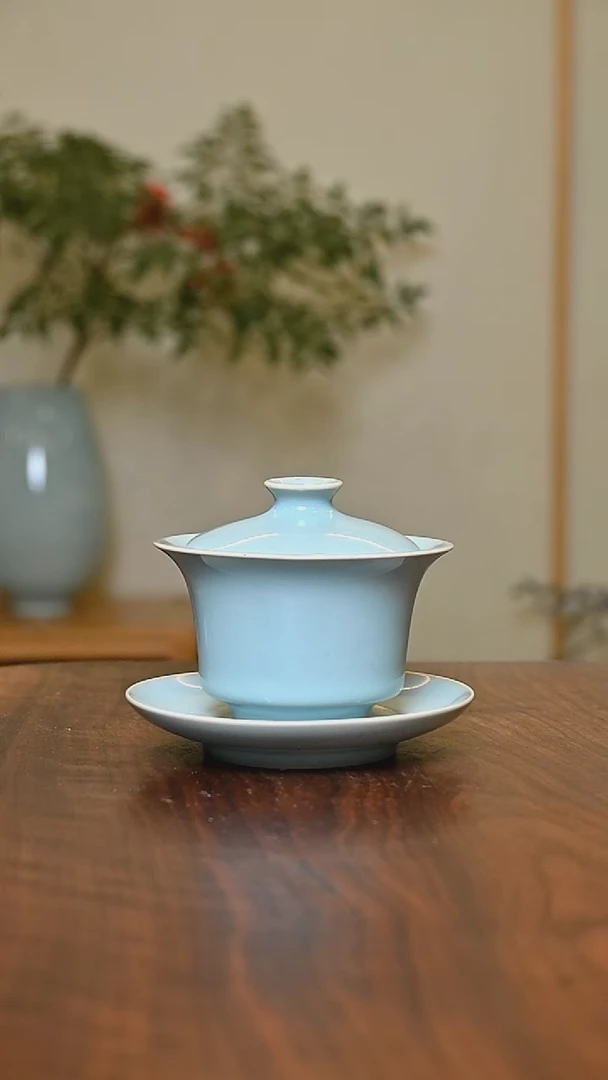 马蹄盖碗 天青 微瑕 朱晓辉款