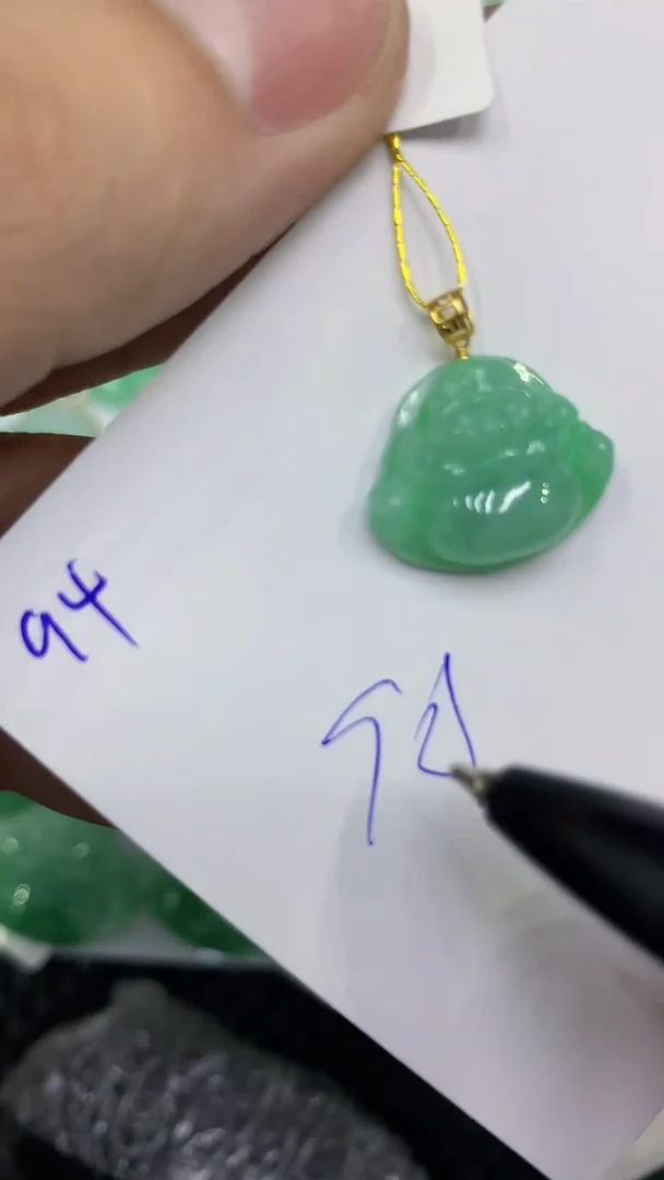 颈饰18K金镶嵌翡翠天然缅甸A货翡翠