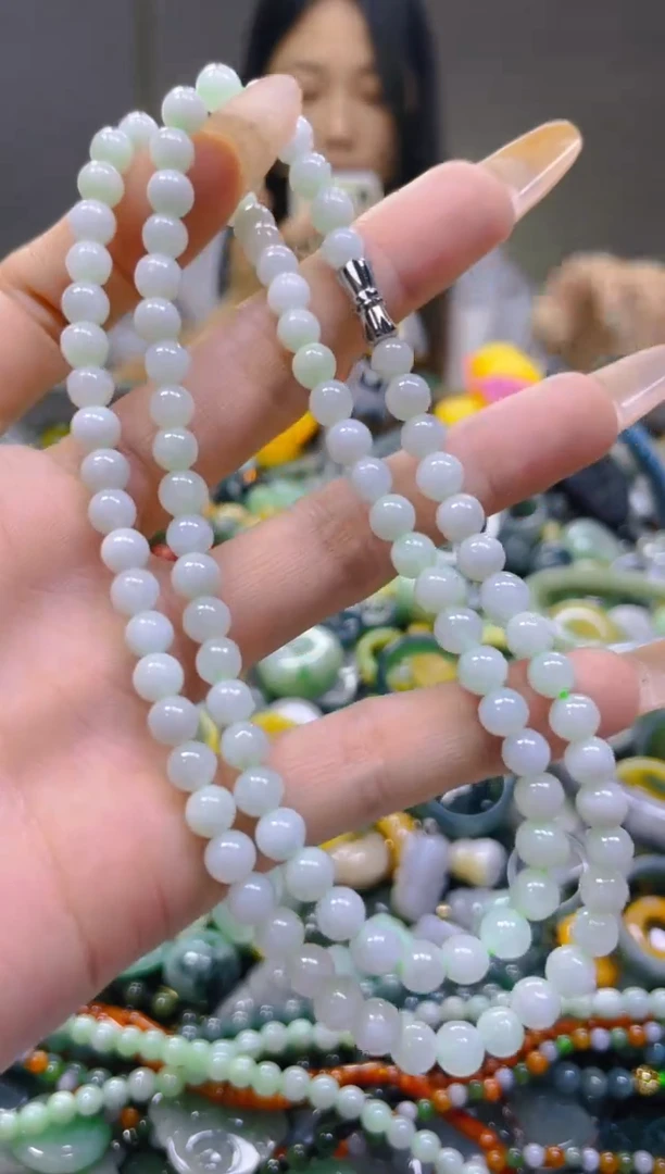 翡翠未镶嵌颈饰6MM/G/翡翠A货一图一物