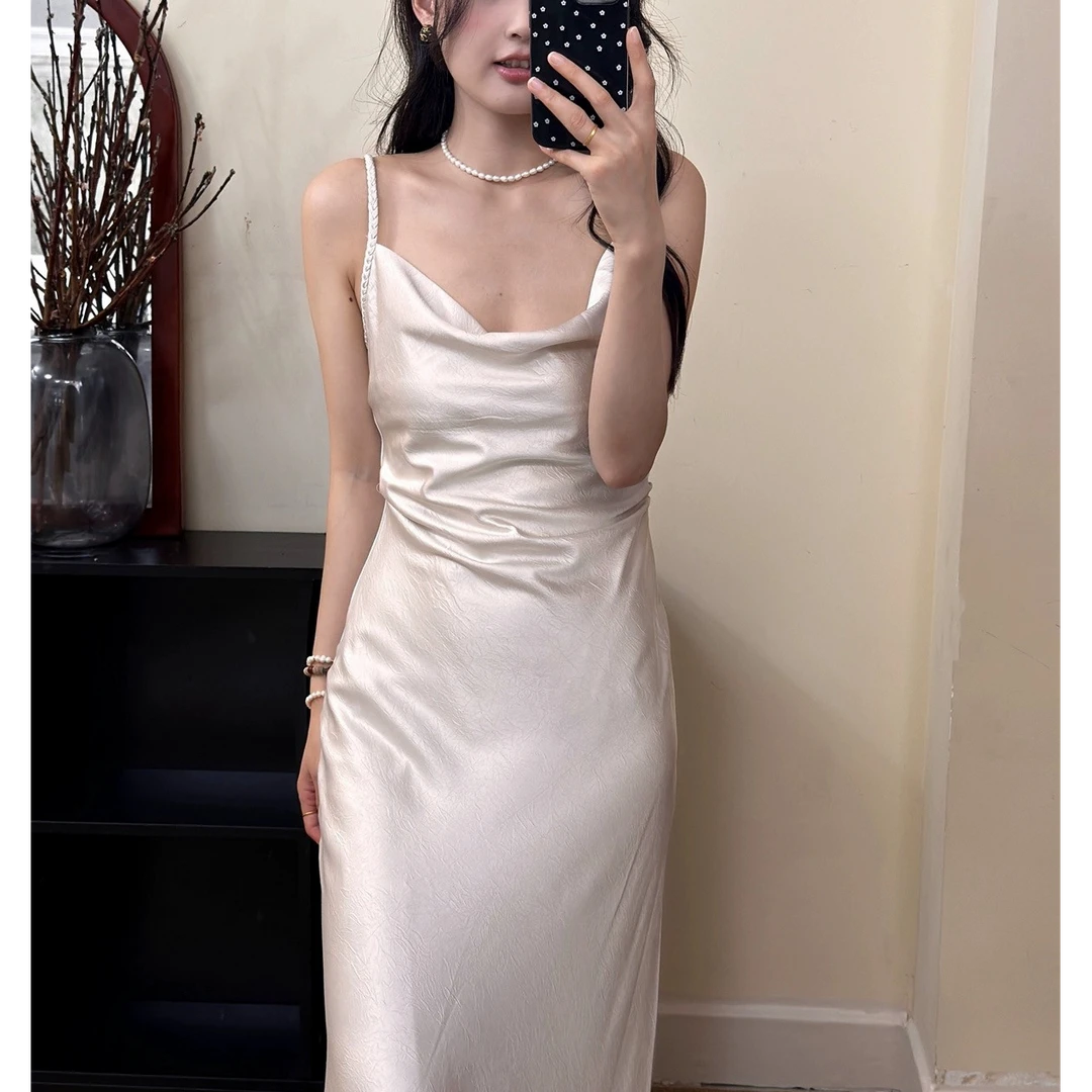 H3198绝美单品！细肩带 荡领设计光泽感十足轻奢高级感长裙7788