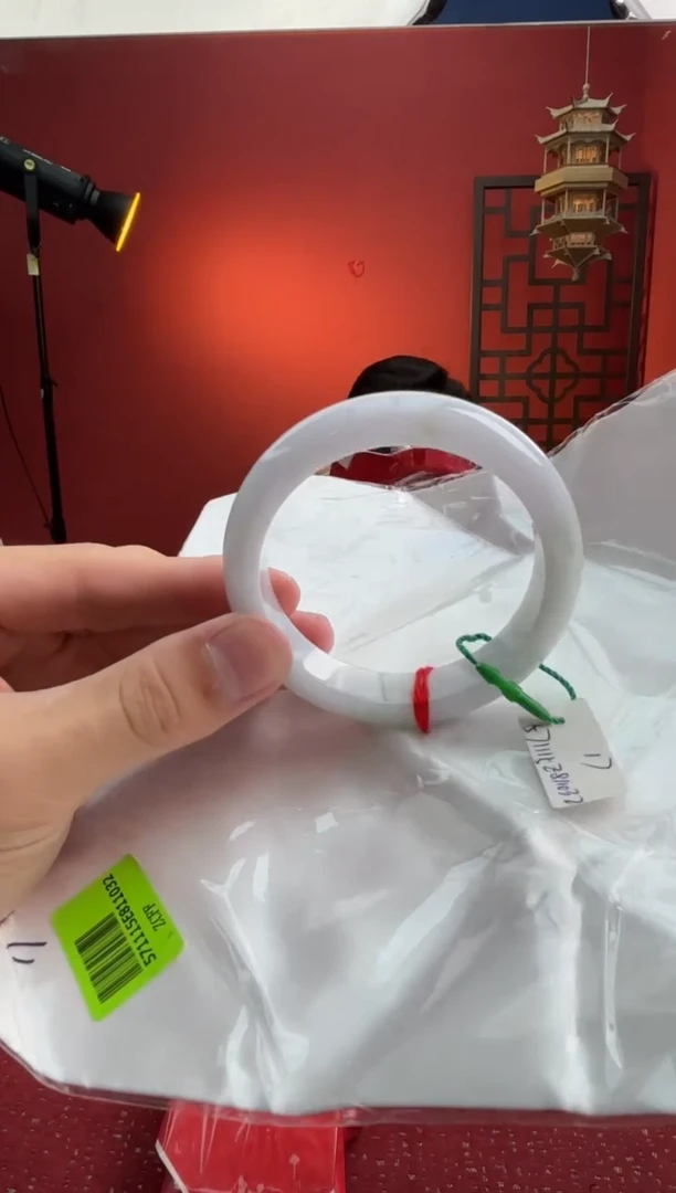未镶嵌手镯翡翠翡翠手镯38