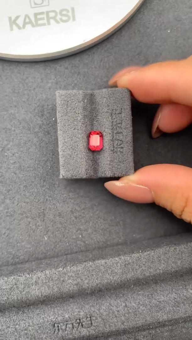 裸石尖晶石1.09ct 尖晶石定制