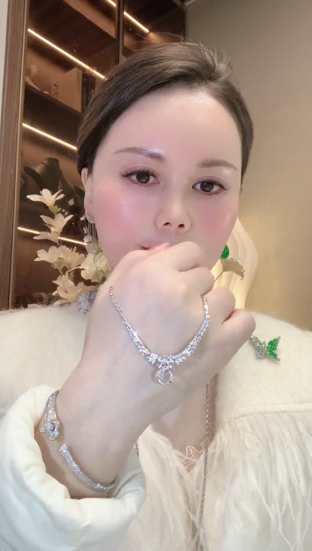 【闪购商品】钻石百搭链18K金镶嵌A9 多样性发货一件