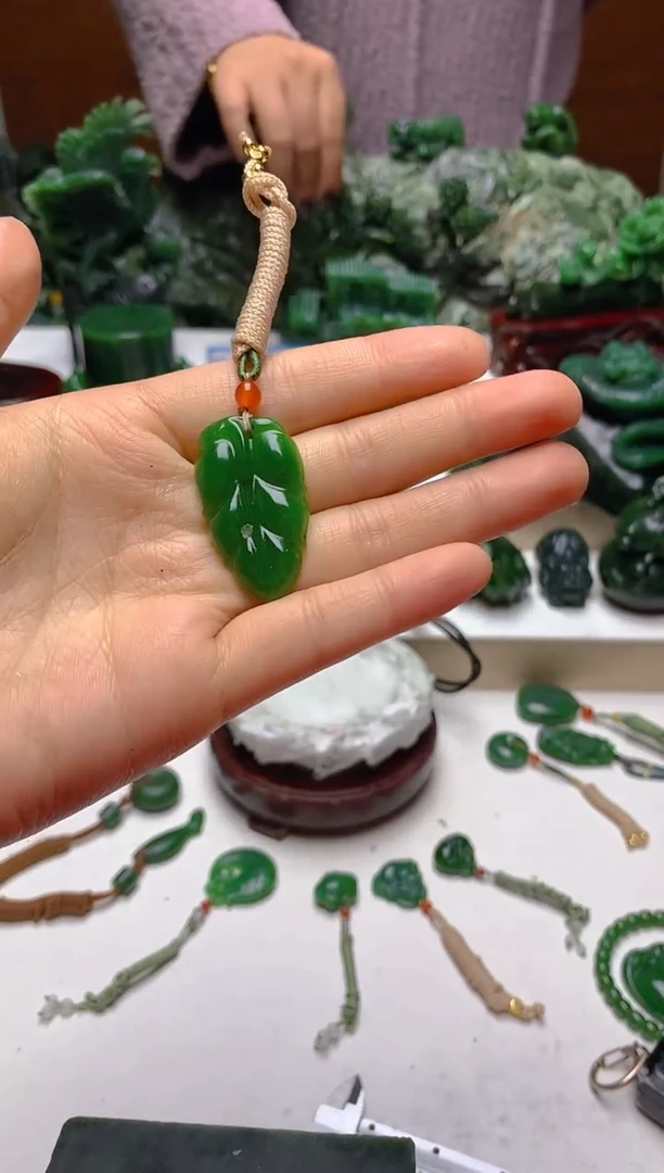 未镶嵌和田玉挂件随机发货1