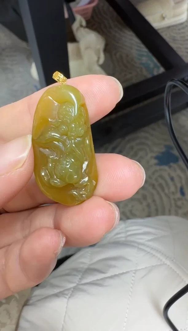 【闪购商品】翡翠颈饰18K金镶嵌缅甸翡翠A货吊坠