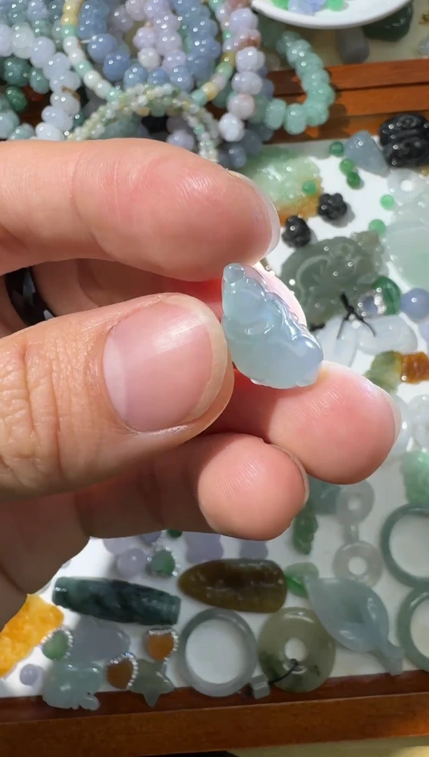 【闪购商品】翡翠颈饰未镶嵌【闪购商品】 天然翡翠