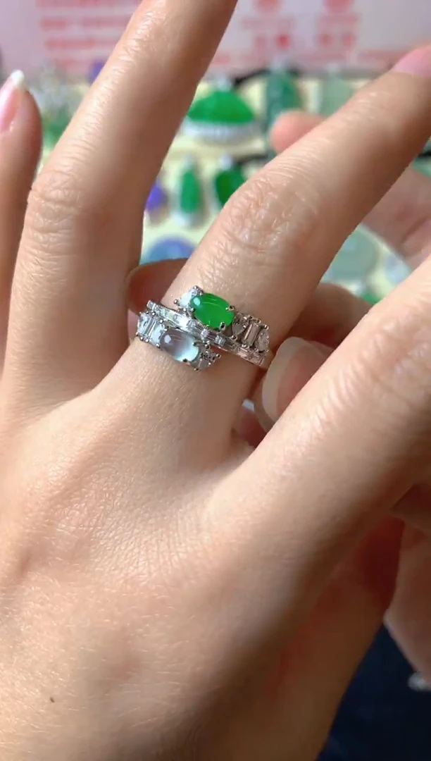 银S925镶嵌戒指翡翠瑞**宝戒指