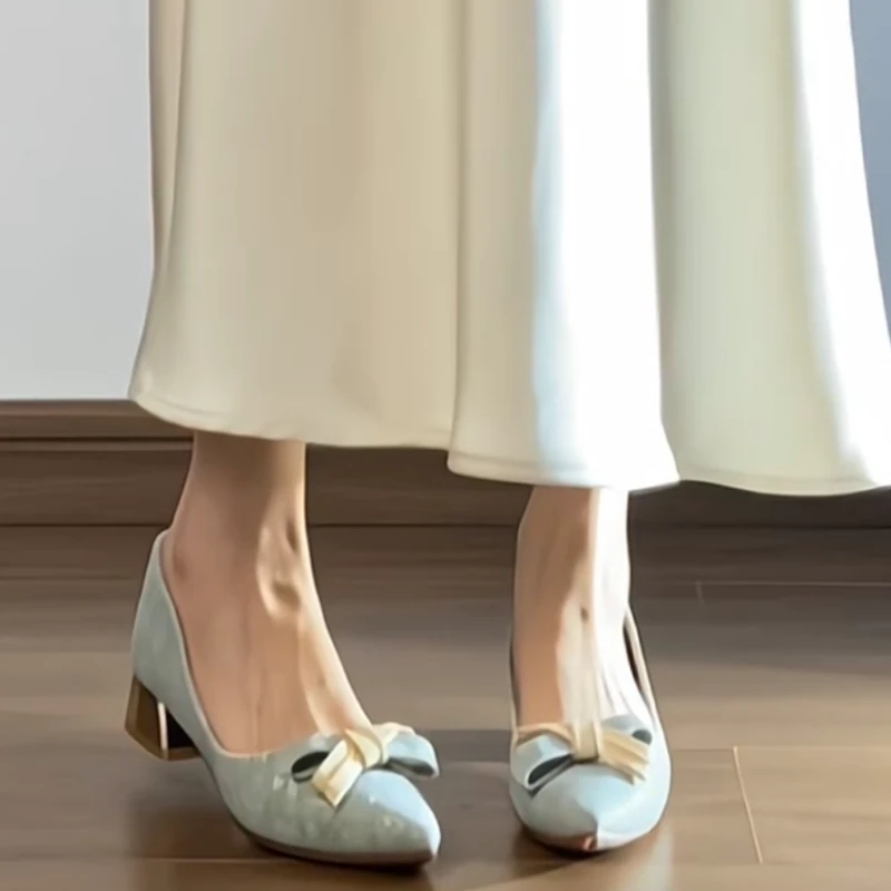 尖头气质女鞋蝴蝶结温柔配旗袍单鞋2025新款粗跟蓝色高跟鞋旗袍鞋