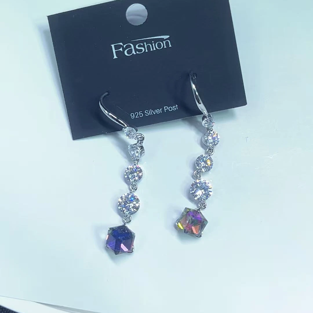 铜合金锆石耳饰 精致挂钩会变色的方糖简约百搭款耳环0206