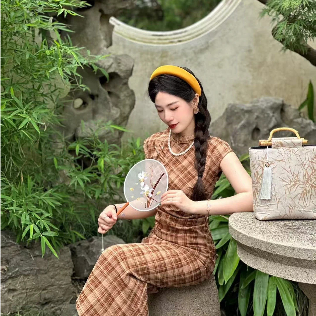【小徐推荐】旗袍新中式复古风少女日常网红格子格纹设计师民国学生