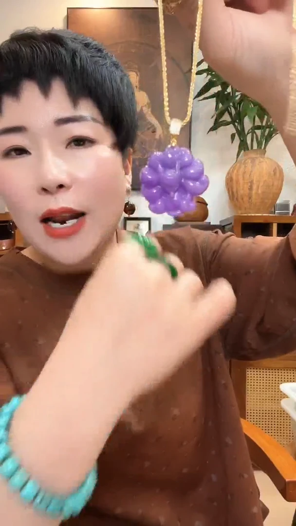 吊坠(赠链)未镶嵌翡翠019