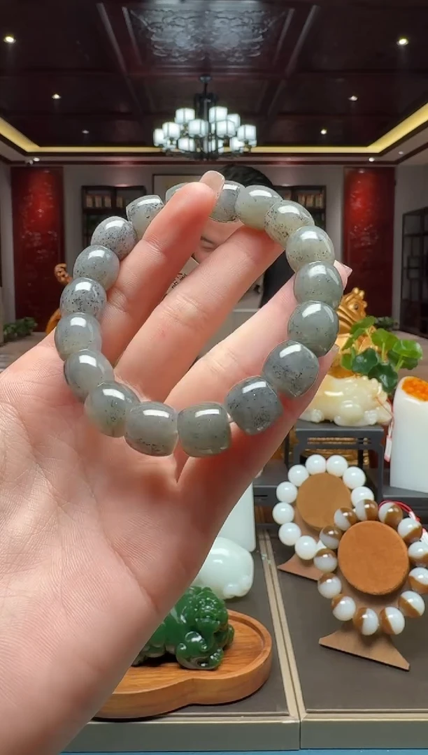 未镶嵌和田玉挂件qh12
