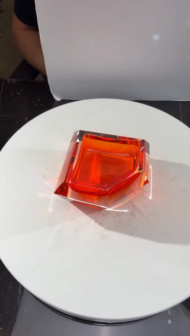 摆件CS0101002-1红色钻石烟灰缸