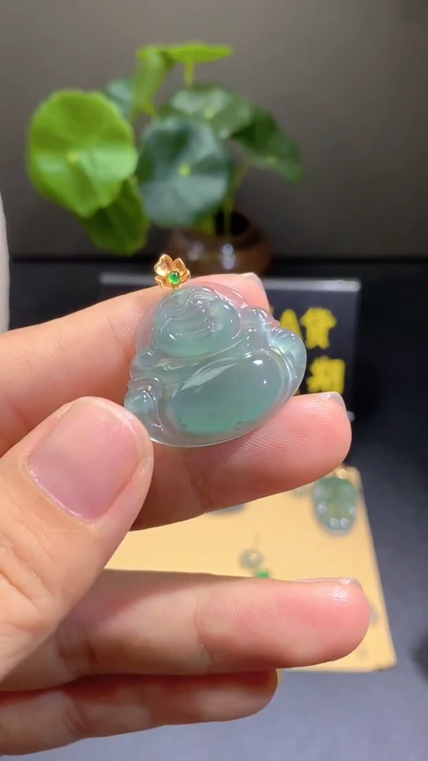 颈饰18K金镶嵌翡翠翡翠A货