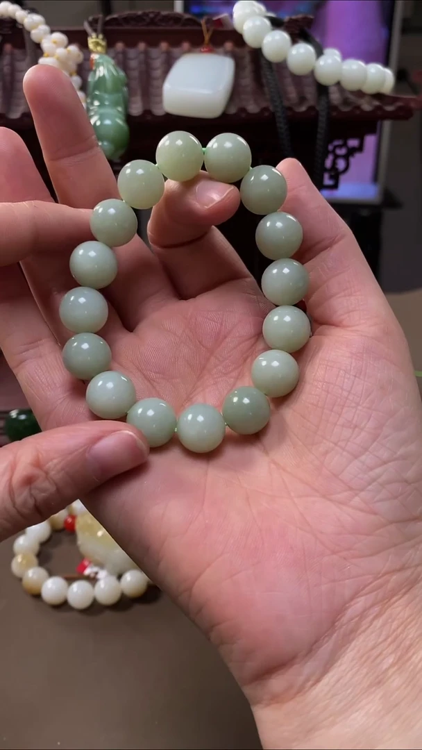 未镶嵌手链和田玉和田玉手串