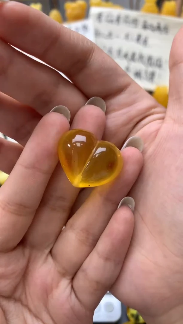 琥珀未镶嵌珠宝奇石040琥珀蜜蜡微瑕
