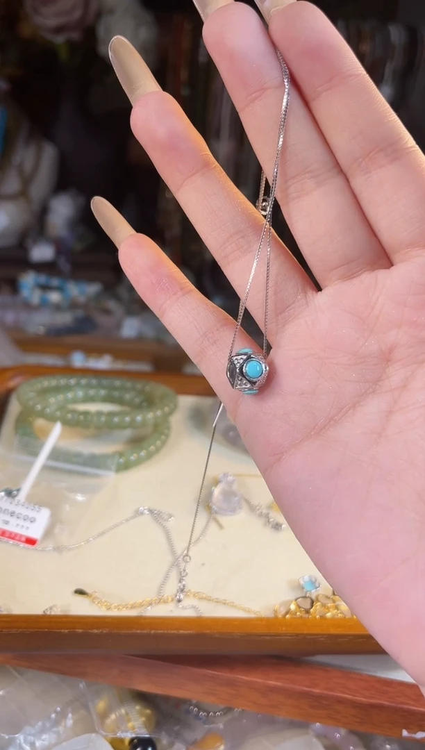 【闪购商品】水晶吊坠(不含链)银S925镶嵌多样性发货其一