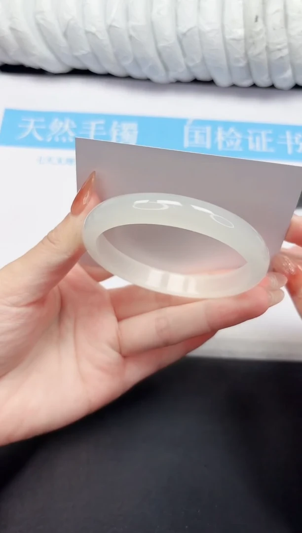 未镶嵌手镯石英质玉153-58.8BYG