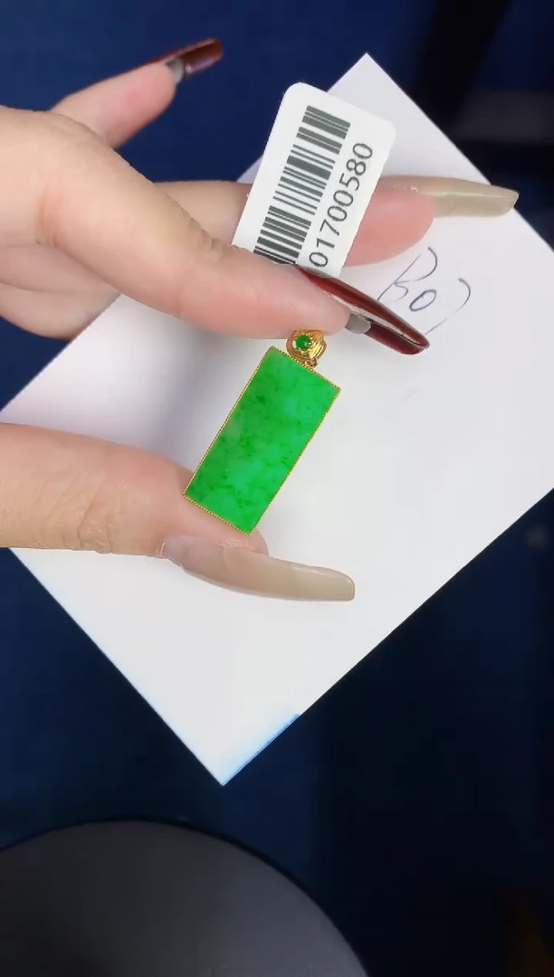 【闪购商品】翡翠颈饰18K金镶嵌00000000000