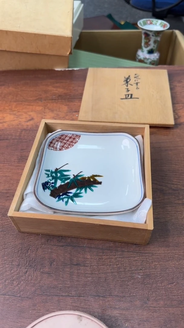 皮**了迟来的阳光救不了枯萎的向日葵