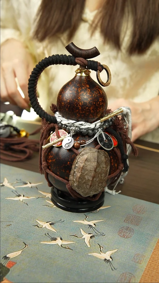 128号700ml左右非遗大漆酒葫芦