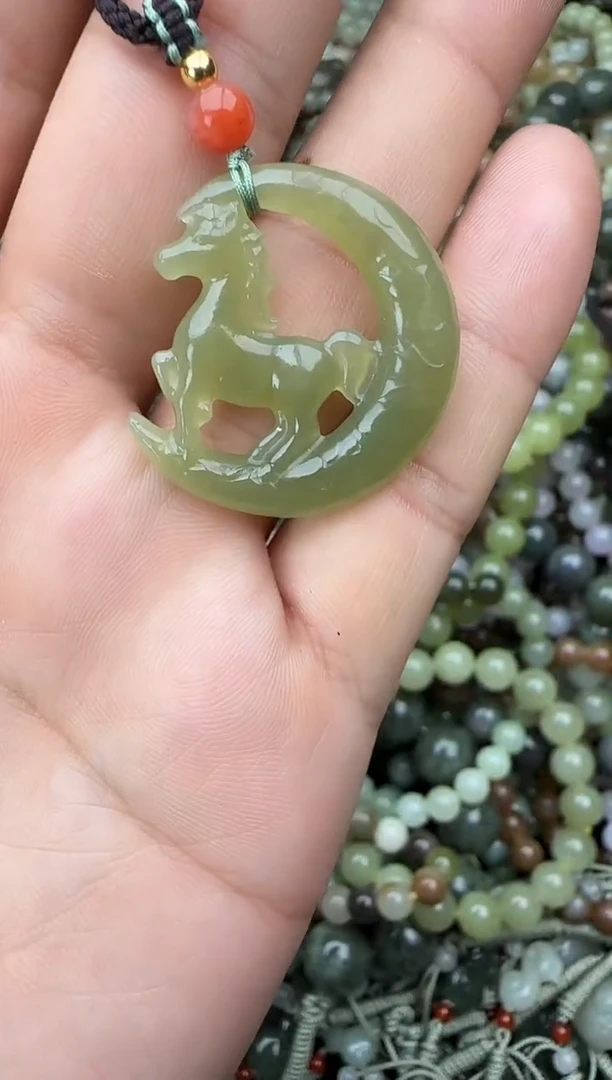 颈饰未镶嵌和田玉拍一发一