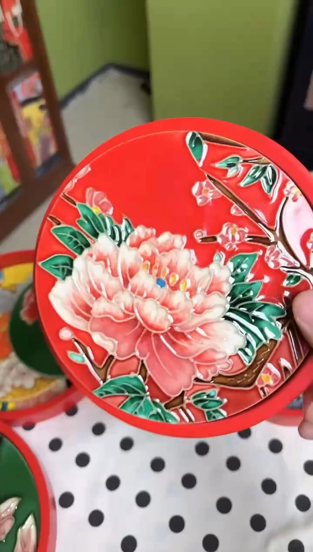 陶瓷 15圆 红盘  满堂红   微微瑕