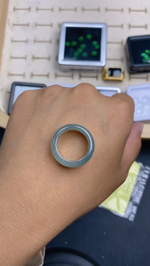 定制翡翠未镶嵌天然翡翠蛋面58