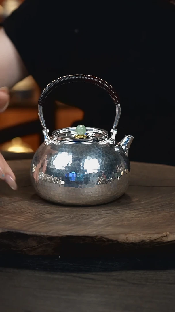 新品手工锤纹银壶400克  560毫升