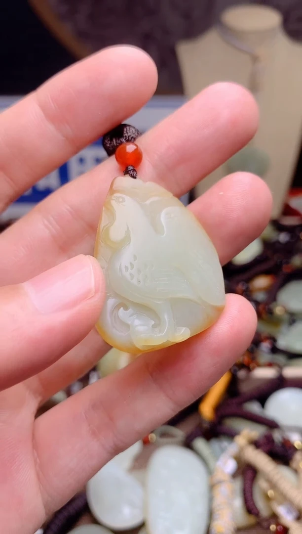 和田玉未镶嵌颈饰1