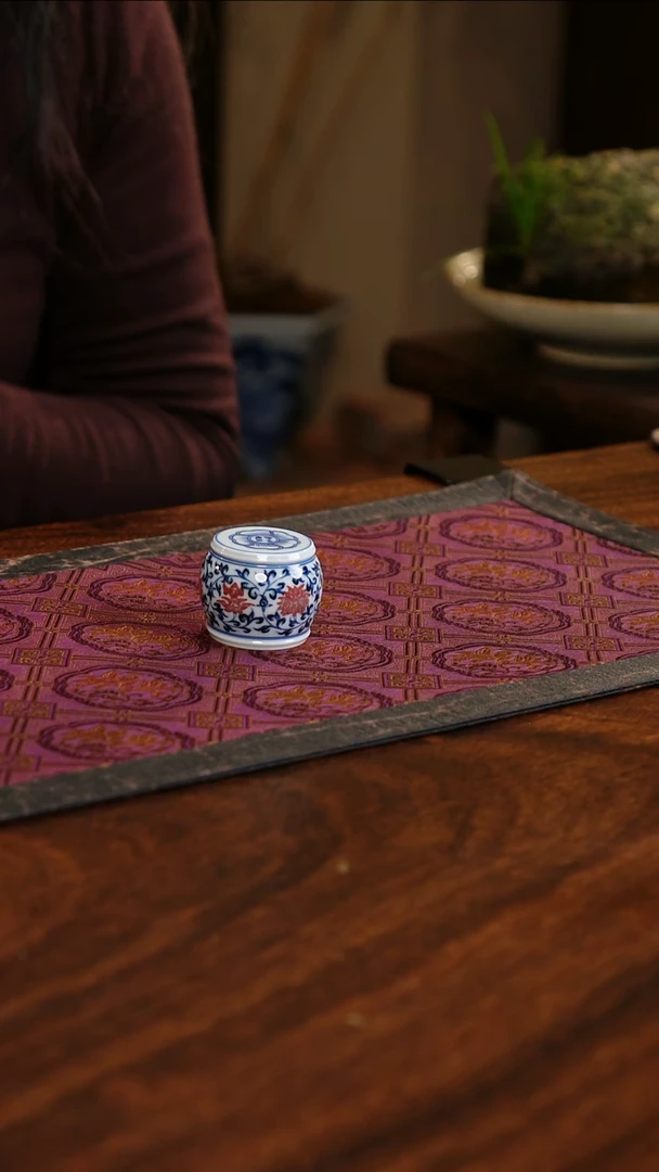 【闪购商品】杯子青花釉里红缠枝小鼓盖置