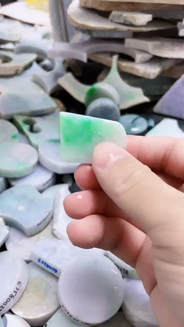 裸石翡翠天然A货翡翠板料