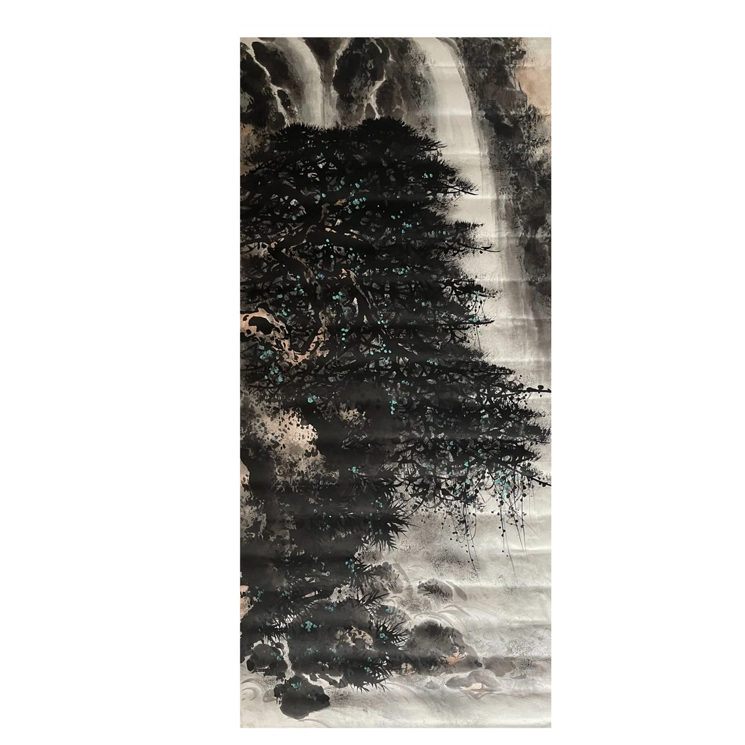 LOT.014 佚名 山水 纸本镜片 177*90cm 382