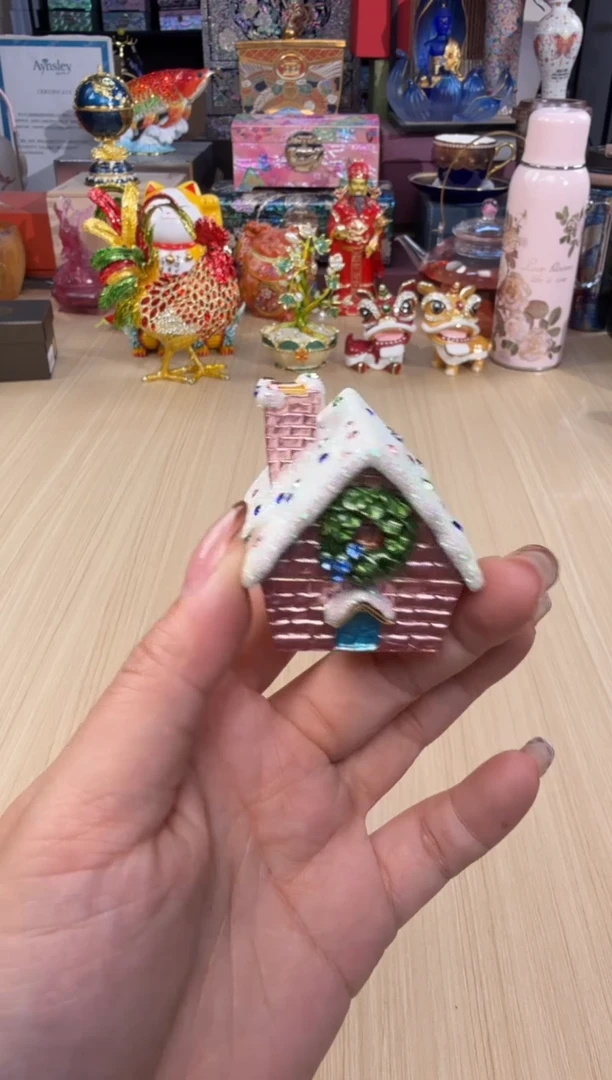 .154七宝粉色夜光小雪屋