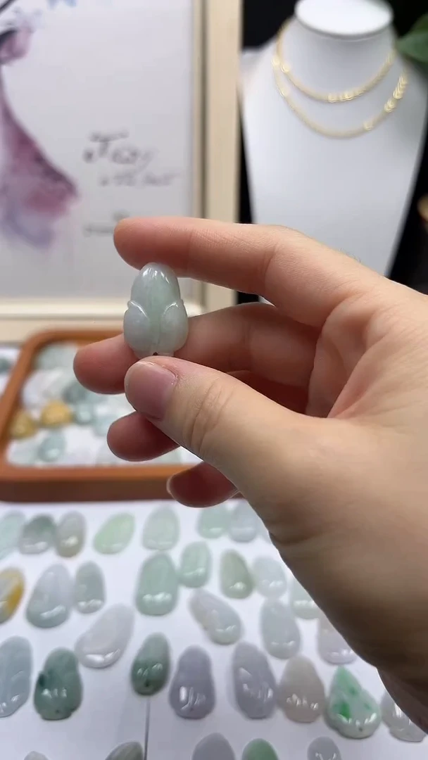 颈饰未镶嵌翡翠叶子111