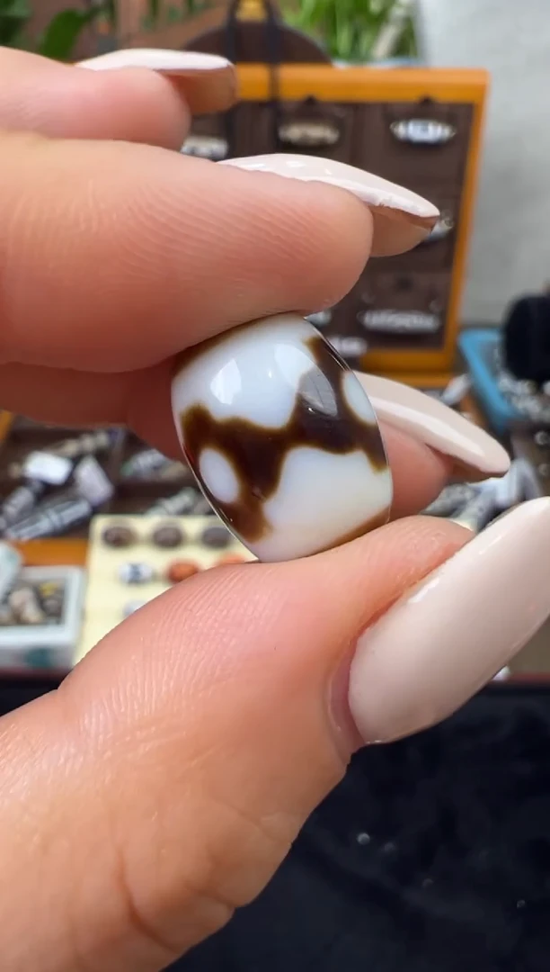 【闪购商品】玛瑙/玉髓吊坠(不含链)未镶嵌32.(微瑕随机发货)