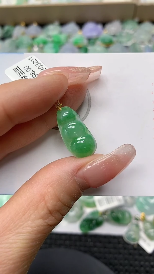 颈饰18K金镶嵌翡翠a货支持复检百元以上9元证书费自理
