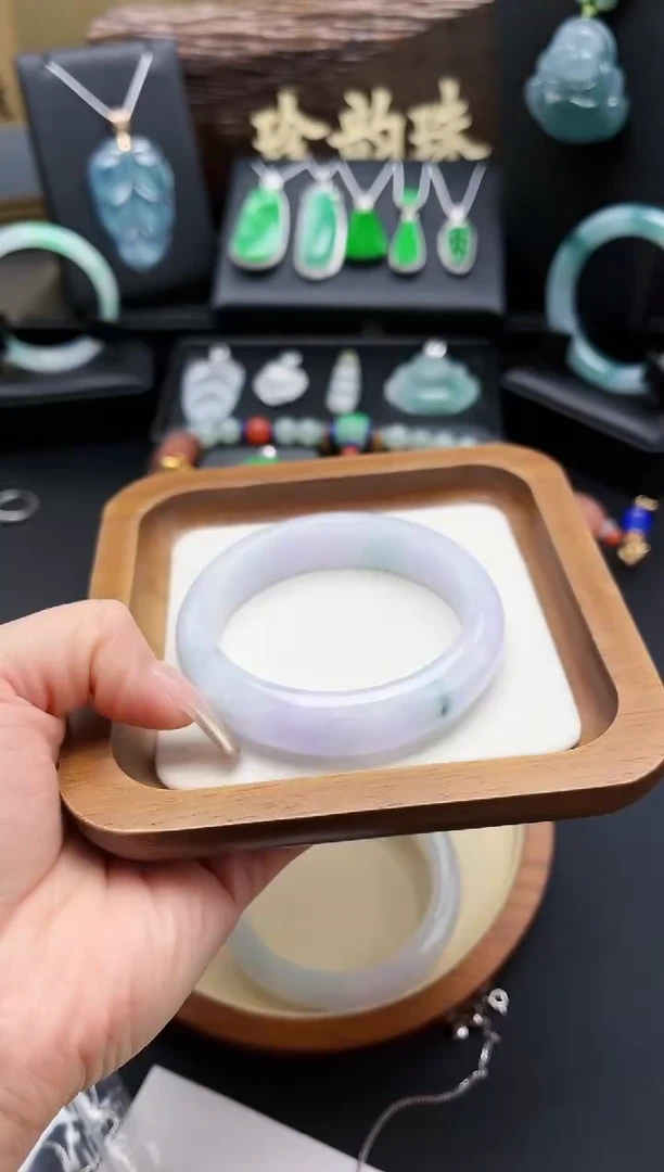 【闪购商品】翡翠手镯未镶嵌手镯