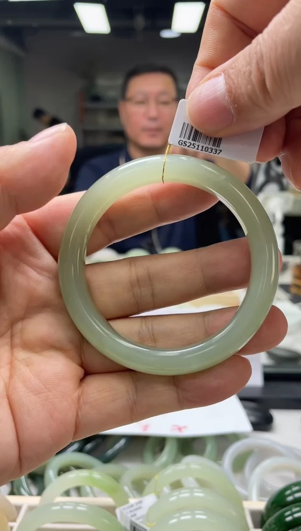 【闪购商品】和田玉手镯未镶嵌编码0337 圈口57-58