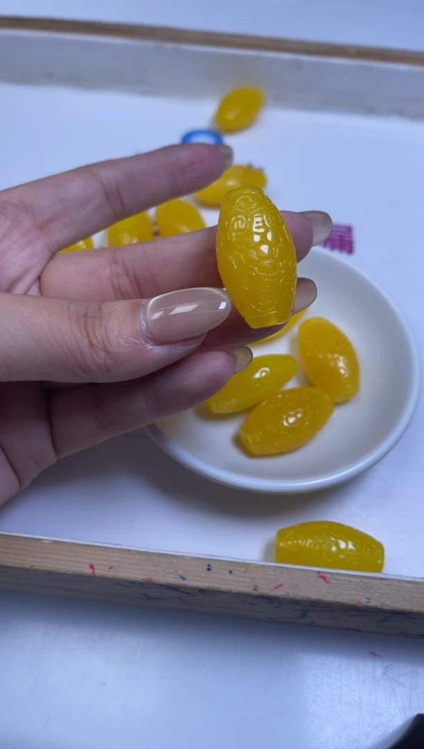 裸石蜜蜡未镶嵌A1909 蜜蜡 回纹桶珠29*13mm1个8.8元