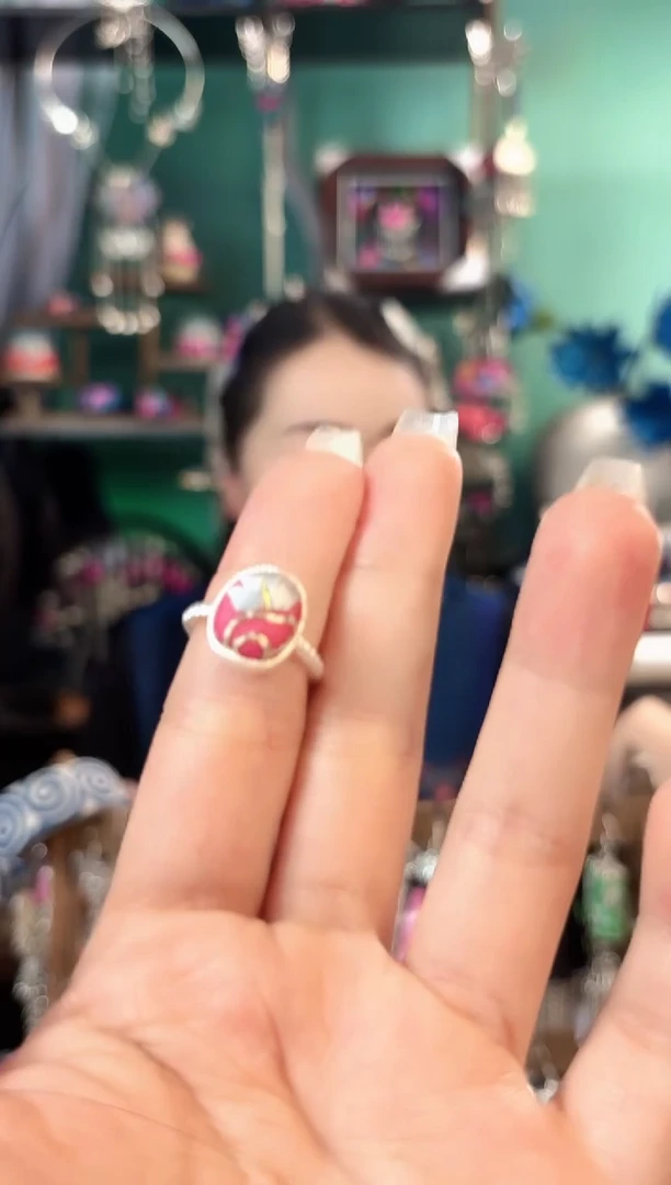 织绣彩云南阁非遗老绣饰品460