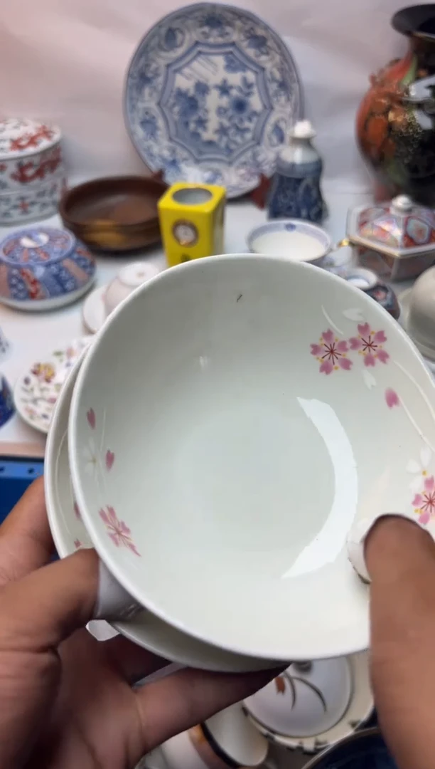 女*登全场清货最后一天 捡漏进。。。