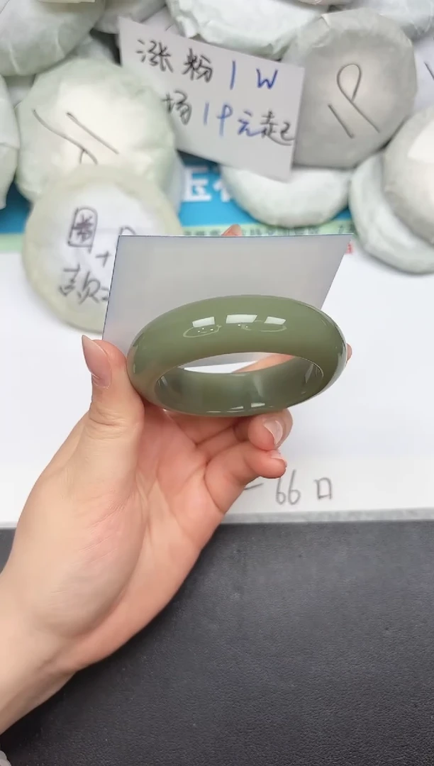 未镶嵌手镯石英质玉A57/50.8