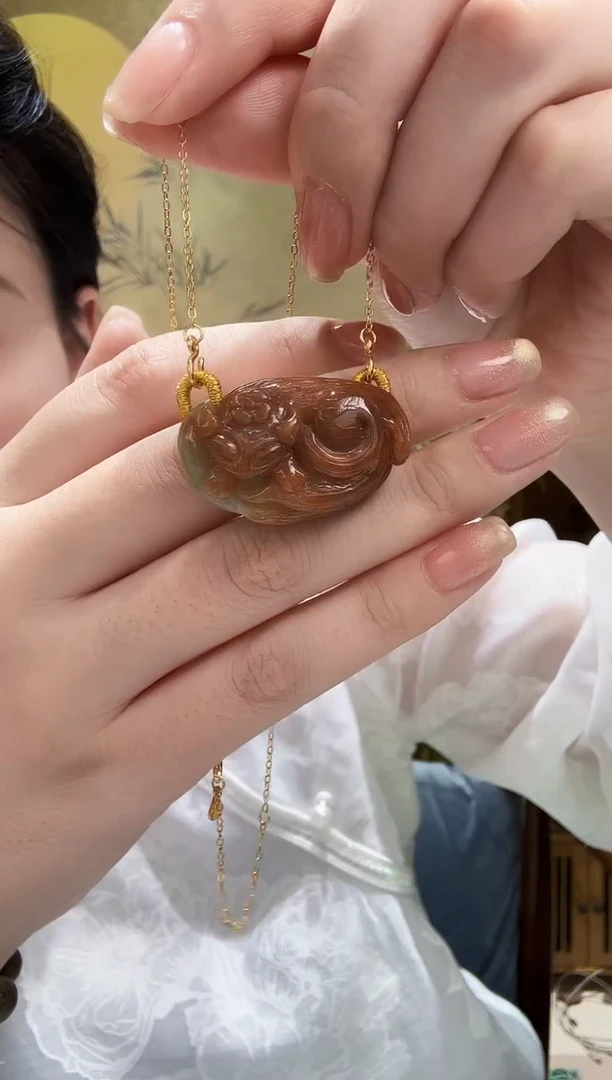 颈饰未镶嵌翡翠吊坠