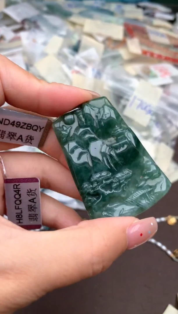 未镶嵌挂件翡翠一