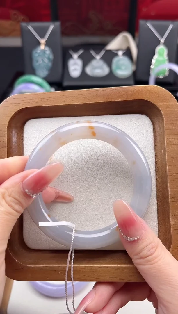 【闪购商品】翡翠手镯未镶嵌手镯