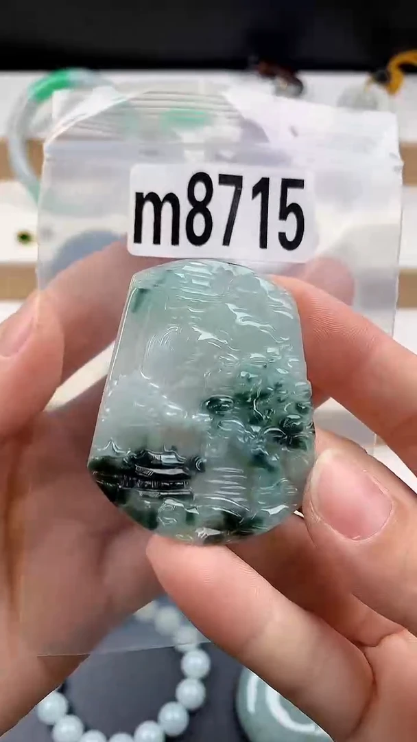 颈饰未镶嵌翡翠天然翡翠吊坠挂件