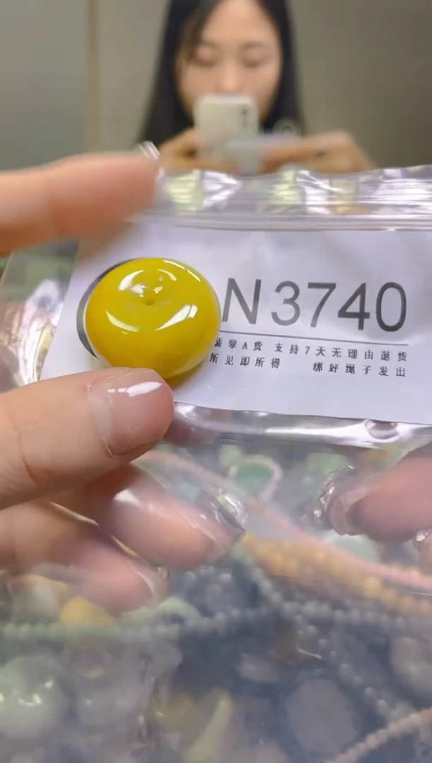 翡翠未镶嵌颈饰/N/翡翠A货，一件也是批发价