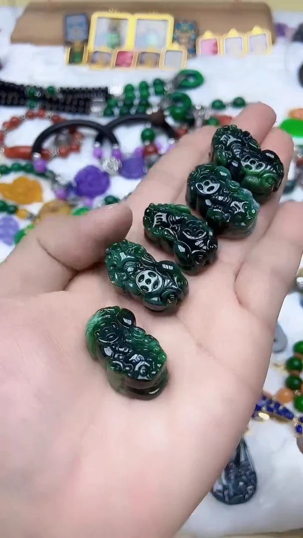 【闪购商品】翡翠颈饰未镶嵌A46FGDGHG