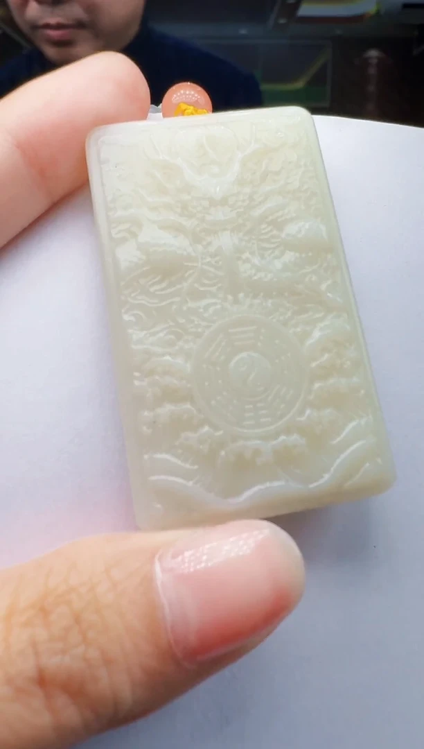 定制和田玉玉见匠心甄选天然和田玉（拍一发一）